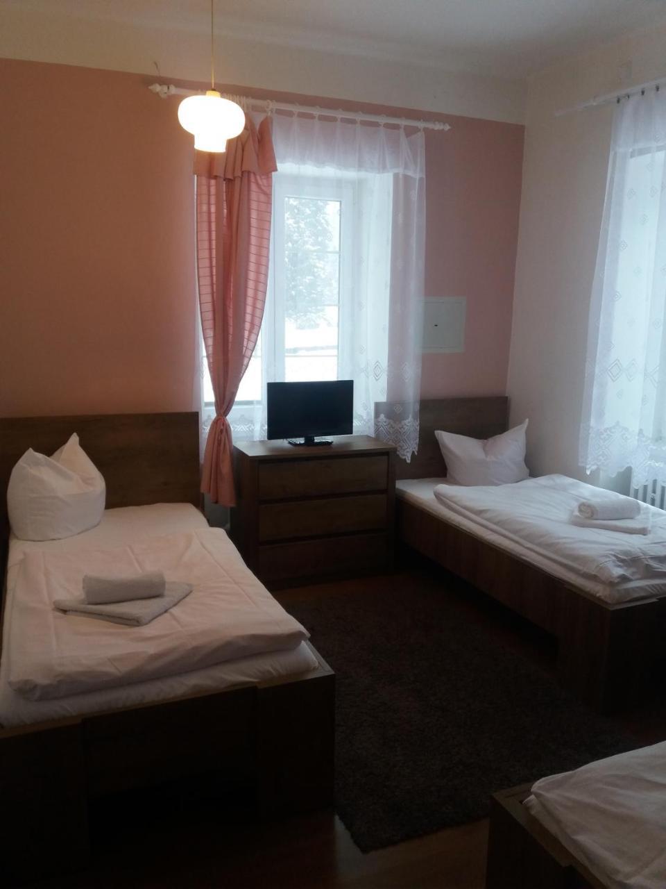 Hotel Dzban Jindrichov Exterior photo