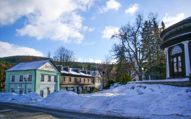 Hotel Dzban Jindrichov Exterior photo